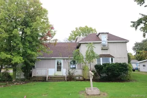 55 W Lapeer St, Peck, MI 48466