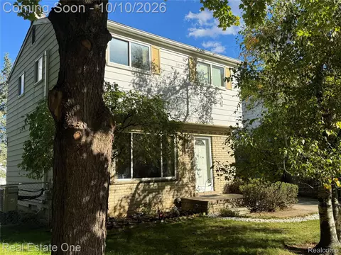 23236 Albion Ave, Farmington Hills, MI 48336