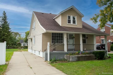 8070 Dale, Center Line, MI 48015