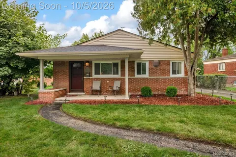 17319 Wiltshire Blvd, Southfield, MI 48076