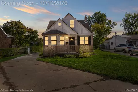29344 Utica Rd, Roseville, MI 48066