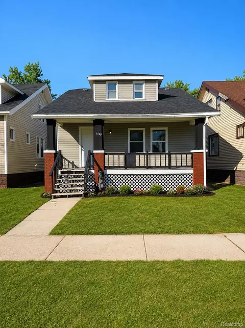 13997 Cloverlawn St, Detroit, MI 48238
