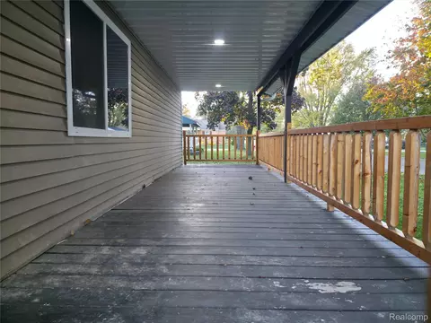Exterior - 11 Clark St, Yale, MI 48097 photo 3 of 5