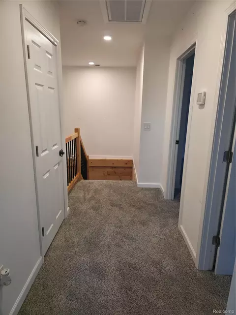 Entry Way - 11 Clark St, Yale, MI 48097 photo 4 of 4