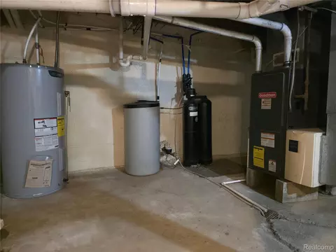 Other - 11 Clark St, Yale, MI 48097 photo 9 of 13