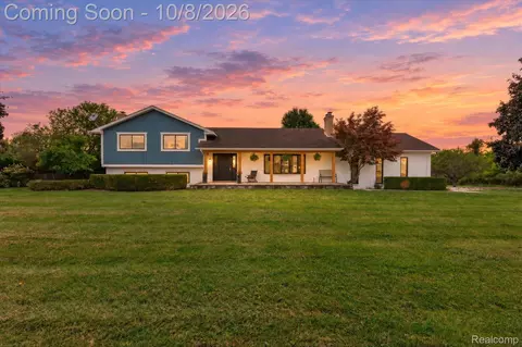 7375 Tubspring Rd, Almont, MI 48003