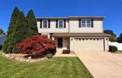 7457 Streamwood Dr, Ypsilanti, MI 48197