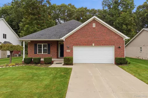 Exterior - 23875 Thorn Dr, Flat Rock, MI 48134 photo 10 of 11