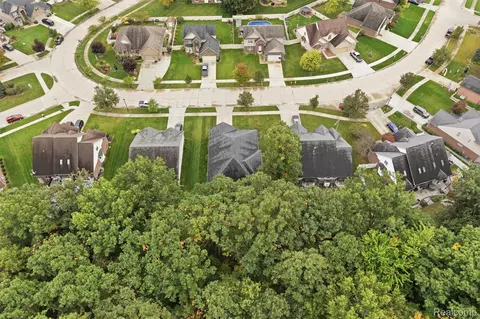 View/Area - 23875 Thorn Dr, Flat Rock, MI 48134 photo 1 of 5