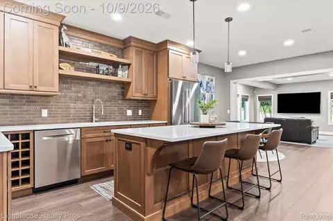 Kitchen - 5648 Ciderberry Dr, Genoa, MI 48116 photo 12 of 15