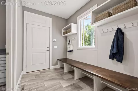 Entry Way - 5648 Ciderberry Dr, Genoa, MI 48116 photo 3 of 5