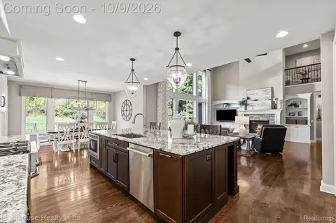 Kitchen - 5648 Ciderberry Dr, Genoa, MI 48116 photo 6 of 15