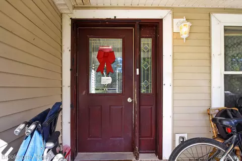 Entry Way - 650 Lynn St, Baldwin, MI 49304 photo 1 of 3