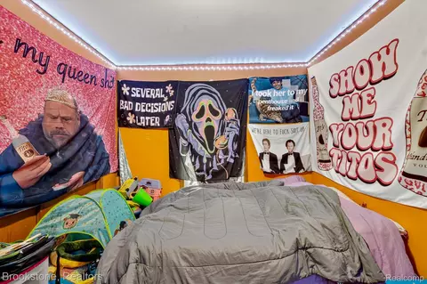 Bedroom - 650 Lynn St, Baldwin, MI 49304 photo 4 of 6