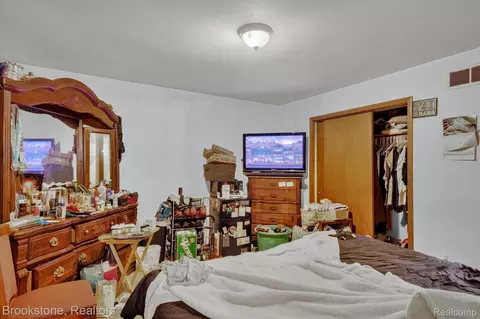 Bedroom - 650 Lynn St, Baldwin, MI 49304 photo 6 of 6