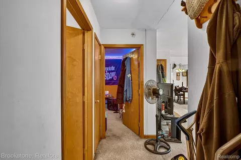 Entry Way - 650 Lynn St, Baldwin, MI 49304 photo 3 of 3