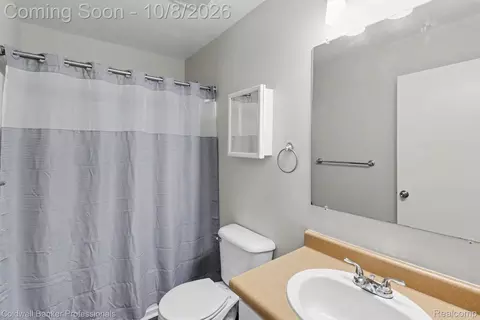 Bath - 8135 Cypress Cir, Lima, MI 48130 photo 4 of 4