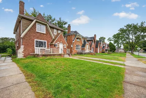 19178 San Juan Dr, Detroit, MI 48221