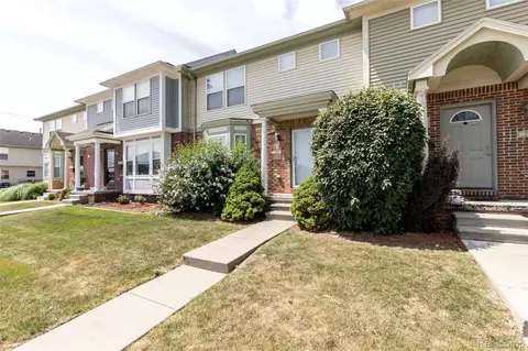 Exterior - 2723 Grayson St, Ferndale, MI 48220 photo 3 of 5