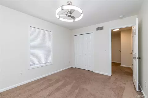 Bedroom - 2723 Grayson St, Ferndale, MI 48220 photo 3 of 4