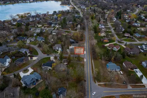 1469 Highmoor Way Lakeshire, Bloomfield Hills, MI 48323