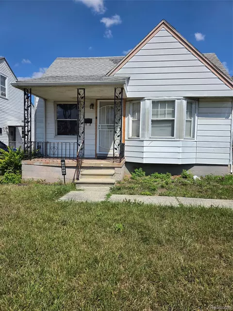 16219 Fairmount Dr, Detroit, MI 48205