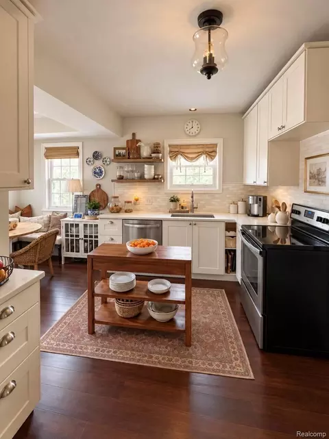 Kitchen - 403 Godfroy Ave, Monroe, MI 48162 photo 2 of 3