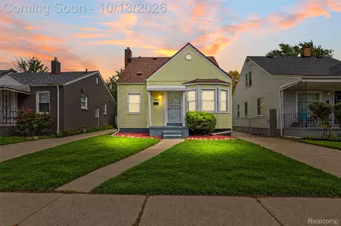 6484 Westwood St, Detroit, MI 48228