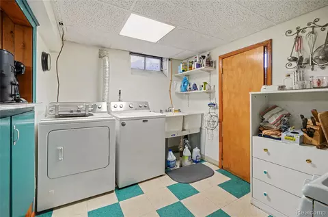 Other - 21750 Schroeder Ave, Eastpointe, MI 48021 photo 4 of 8