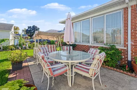 Other - 21750 Schroeder Ave, Eastpointe, MI 48021 photo 6 of 8