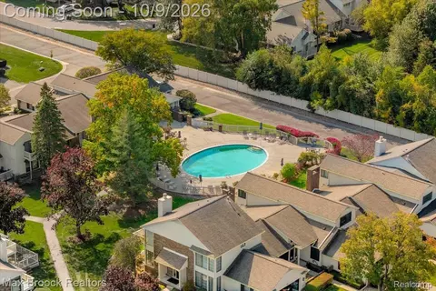 Exterior - 7133 Bridge Way, West Bloomfield, MI 48322 photo 2 of 2