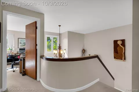 Entry Way - 7133 Bridge Way, West Bloomfield, MI 48322 photo 2 of 2