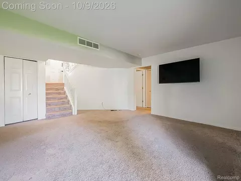 Living - 6358 Dexter St, Romulus, MI 48174 photo 4 of 5