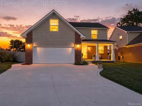 1656 Harvard Dr, Madison Heights, MI 48071