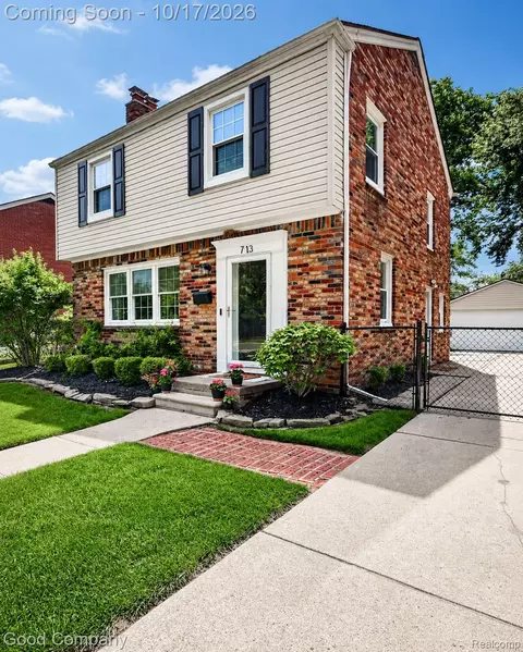713 N Wilson Ave, Royal Oak, MI 48067