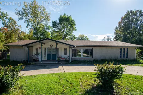 19655 Saxton Ave, Southfield, MI 48075