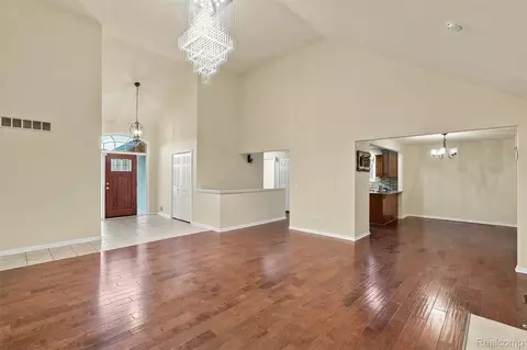 Living - 50576 Commons Dr, Macomb, MI 48042 photo 3 of 3