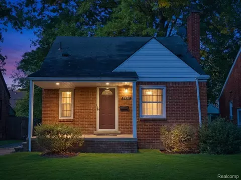 5937 Radnor St, Detroit, MI 48224