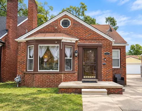 18086 Mendota St, Detroit, MI 48221