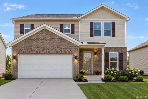 322 Shari St, Pontiac, MI 48341