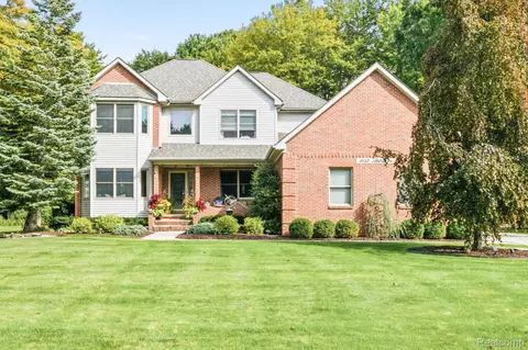 3152 Aberdeen Ct, Port Huron, MI 48060