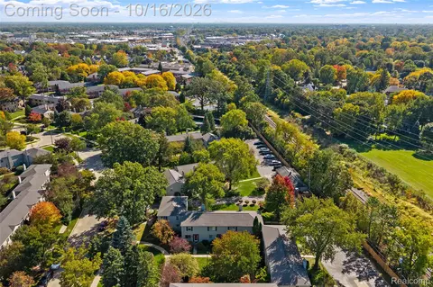 View/Area - 1734 Graefield Rd, Birmingham, MI 48009 photo 2 of 2