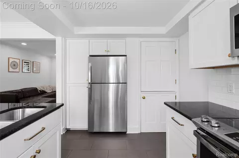 Kitchen - 1734 Graefield Rd, Birmingham, MI 48009 photo 4 of 4