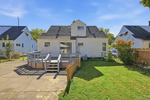 Exterior - 613 E Atherton Rd, Flint, MI 48507 photo 6 of 9