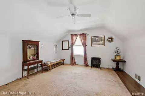 Bedroom - 613 E Atherton Rd, Flint, MI 48507 photo 5 of 6
