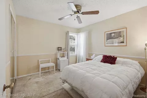 Bedroom - 613 E Atherton Rd, Flint, MI 48507 photo 1 of 6