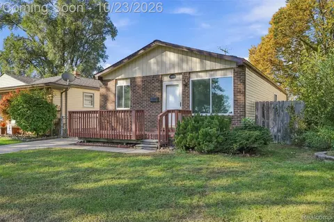 28793 Groveland St, Madison Heights, MI 48071