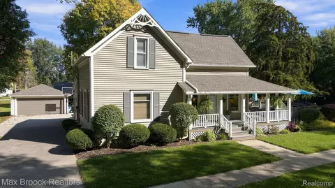 206 River St, Blissfield, MI 49228