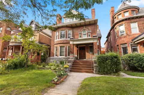 658 W Forest Ave #1, Detroit, MI 48201