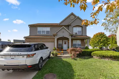 Exterior - 28215 Hillsbriar Dr, Romulus, MI 48174 photo 2 of 10